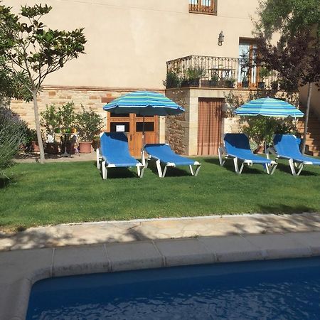 Hotel Castellote Екстер'єр фото
