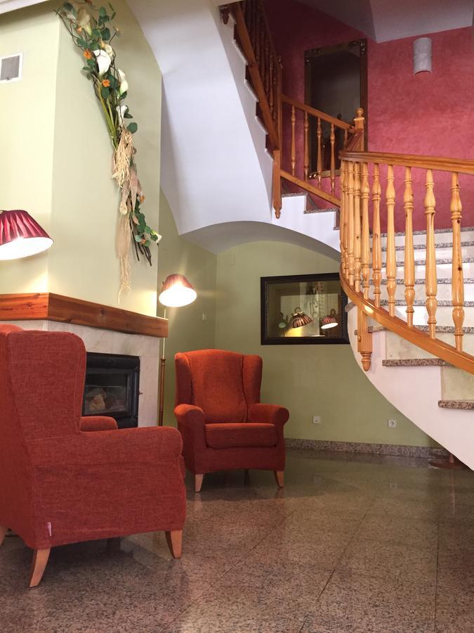 Hotel Castellote Екстер'єр фото